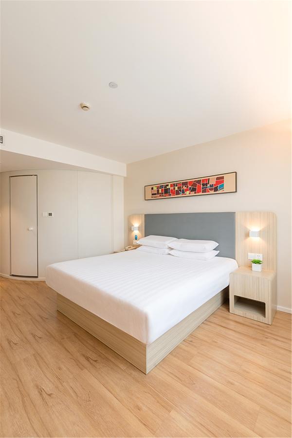 Hanting Hotel Nanjing Nanjing Southern Airlines University Ruijin Road Экстерьер фото